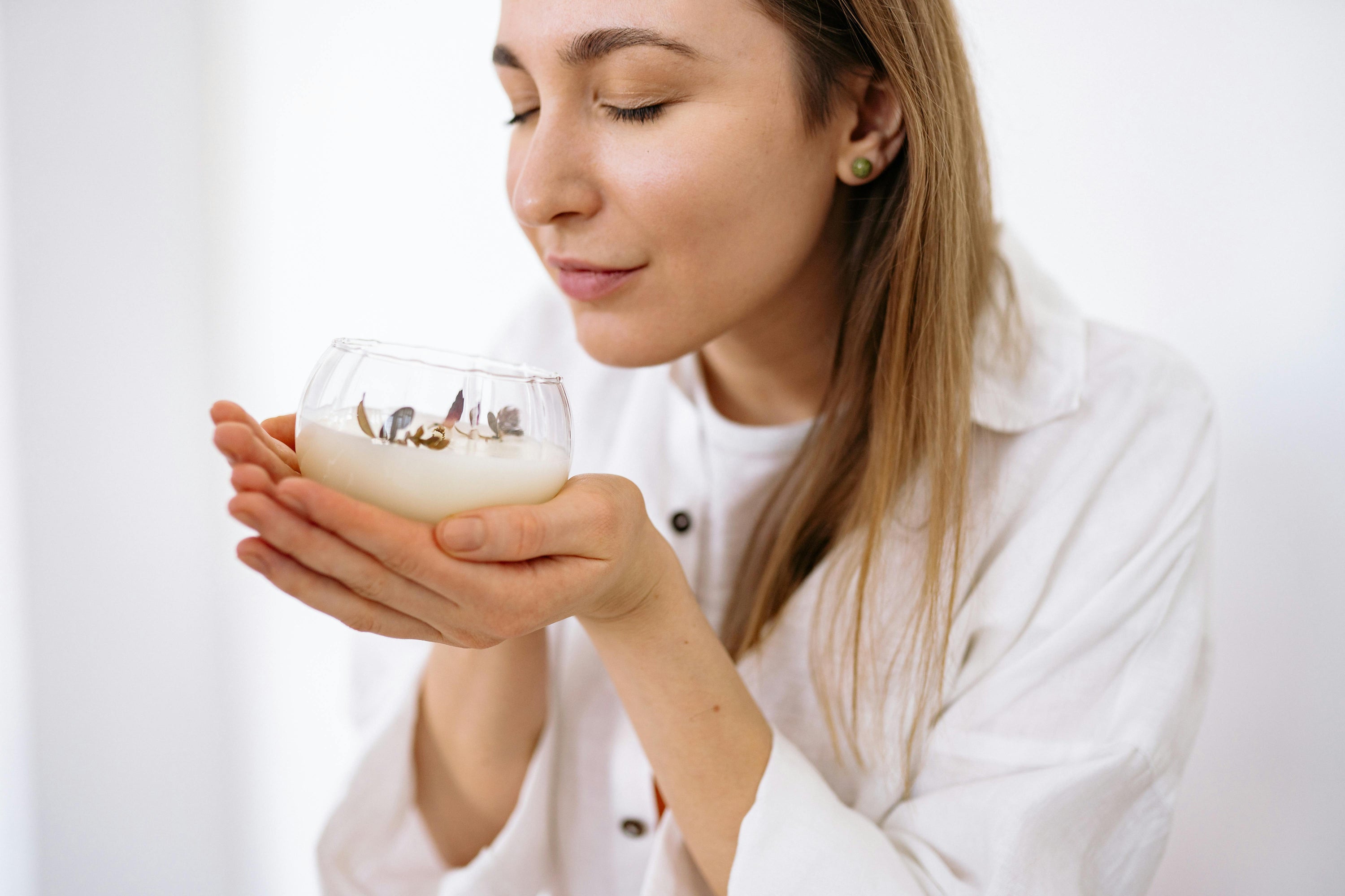 How Scented Candles Influence Your Mood and Mindset: The Science Behind Aromatherapy